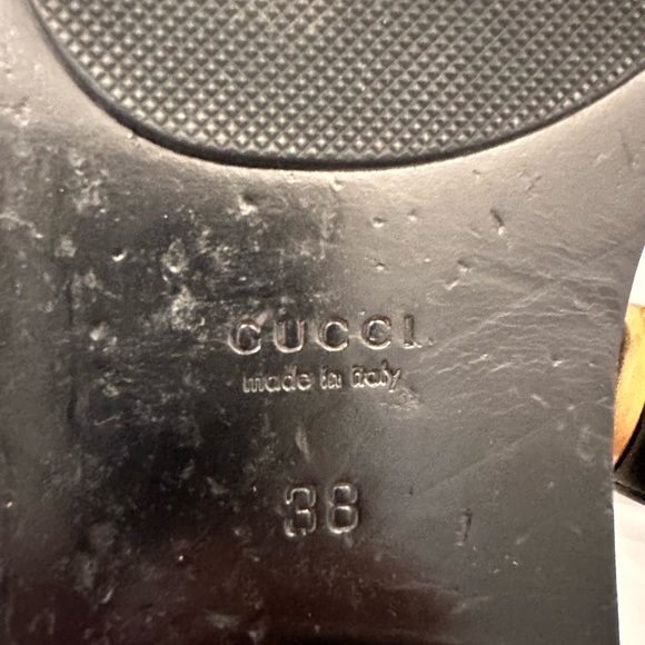 Like new  authentic Gucci sandals. - Picture 4 of 8